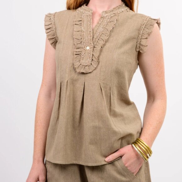 NWT IVY JANE STRIPED RUFFLE TOP - Picture 2 of 3